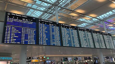 Am M&uuml;nchner Flughafen kam es wegen des Abfertigungsstopps am Vormittag zu Verz&ouml;gerungen.