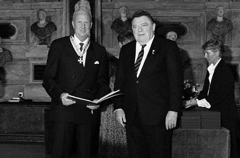 Enger Draht zu Bayerns Ministerpräsidenten: Von Franz Josef Strauß bekam Grob den Bayerischen Verdienstorden.