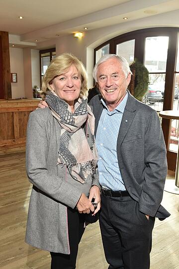Bernd Rauch (Ehemaliger 2. Vizepräsident des FC Bayern München) mit Frau Anita