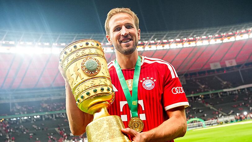Harry Kane gewann in der vergangenen Saison mit dem FC Bayern München den DFB-Pokal und die deutsche Meisterschaft. Harry Kane gewann in der vergangenen Saison mit dem FC Bayern München den DFB-Pokal und die deutsche Meisterschaft.