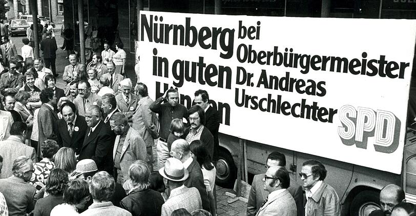 Großformatig wurde in den 1970er Jahren für die erneute Kandidatur von Urschlechter geworben &ndash; da mochte ihn die SPD noch.