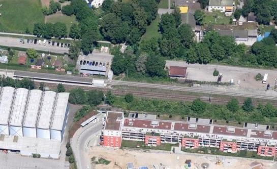 Der S-Bahnhof Aubing aus der Vogelperspektive.