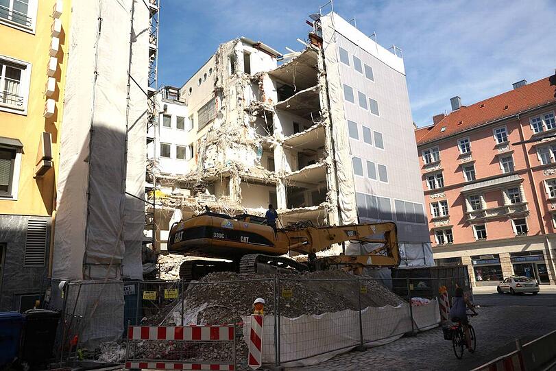 Die Abrissarbeiten.