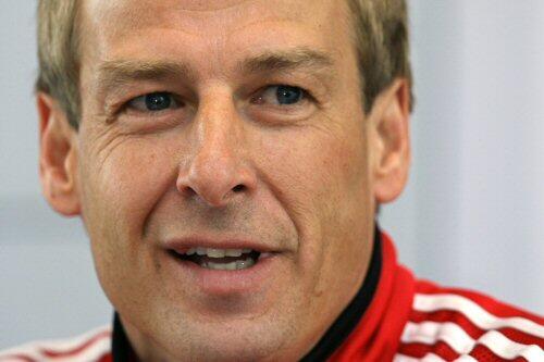 Er will die Fan-Kultur im deutschen Fußball verändern. Stars zum Anfassen wird es unter Jürgen Klinsmann bei Bayern nicht mehr geben.