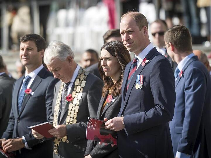Erinnerung an die Schlacht von Gallipoli während des Ersten Weltkriegs: Prinz William und Jacinda Ardern nehmen an einer Gedenkstunde anlässlich des "Anzac Days" teil.