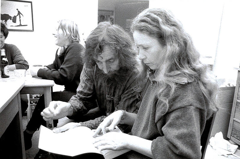 Daten sammeln, auswerten und publizieren &ndash; gegen alle Widerst&auml;nde: Christina Hacker in den Anfangszeiten des Umweltinstituts in M&uuml;nchen.