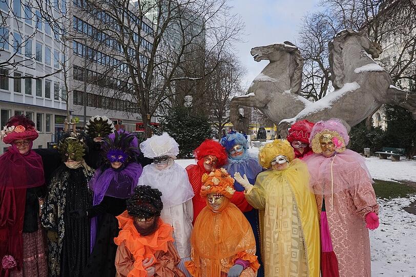 Ein Hauch vom historischen Karneval in Venedig konnte man auch auf Münchens Straßen erleben.