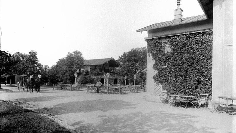 Sehr idyllisch schaut es um 1890 im Ungererbad aus. Sehr idyllisch schaut es um 1890 im Ungererbad aus.