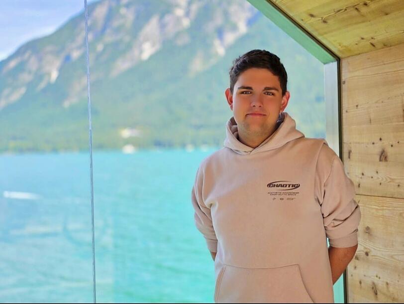 Andreas Neuner ist zum Start der neuen Buslinien positiv gestimmt. Er lebt in Grainau und bekommt die Staus vor der Haustür regelmäßig mit. Andreas Neuner ist zum Start der neuen Buslinien positiv gestimmt. Er lebt in Grainau und bekommt die Staus vor der Haustür regelmäßig mit.