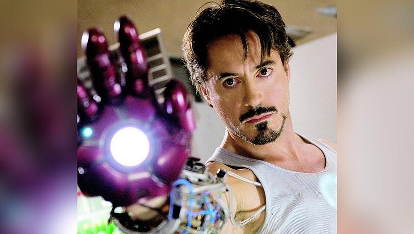 Robert Downey Jr. in Jon Favreaus "Iron Man".
