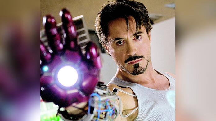 Robert Downey Jr. in Jon Favreaus "Iron Man".