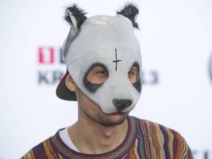 Rapper Cro mit seiner Panda-Maske