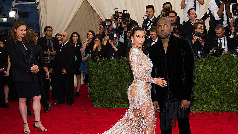 Kim Kardashian und Kanye West, hier Anfang Mai in New York, wollen ihre Eheversprechen erneuern Kim Kardashian und Kanye West, hier Anfang Mai in New York, wollen ihre Eheversprechen erneuern
