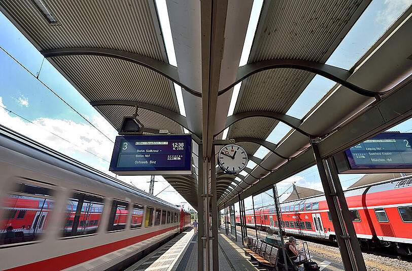 Bahn-Chef Rüdiger Grube will nächste Woche im Aufsichtsrat seine Pläne zum Konzernumbau vorstellen.