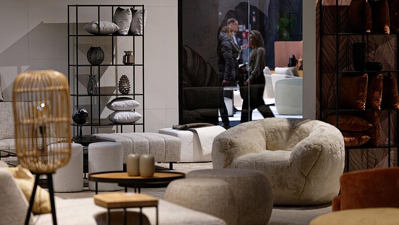 W&auml;hrend der Corona-Pandemie kauften viele Menschen M&ouml;bel, jetzt ist der Bedarf vielfach erst einmal gedeckt. (Archivbild)