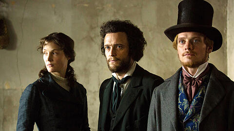 Jenny Marx (Vicky Krieps), Karl Marx (August Diehl) und Friedrich Engels (Stefan Konarske).