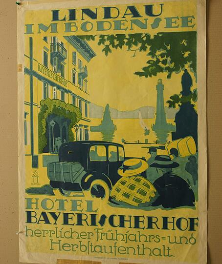 1936: Den Münchnern soll im braunen Sumpf die gute Laune nicht vergehen. Dieses Plakat schickt sie für einen "herrlichen Frühjahrs- und Herbstaufenthalt" nach Lindau an den Bodensee,
ins Hotel Bayerischer Hof.