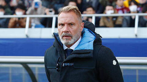 Von Mai bis November 2022 coachte Thorsten Fink Al-Nasr SC in den Vereinigten Arabischen Emiraten. Das Archivfoto zeigt ihn als Trainer des japanischen Klubs Vissel Kobe.