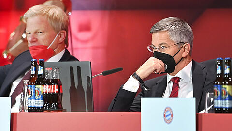 Die Bayern-Bosse Herbert Hainer (r.) und Oliver Kahn.