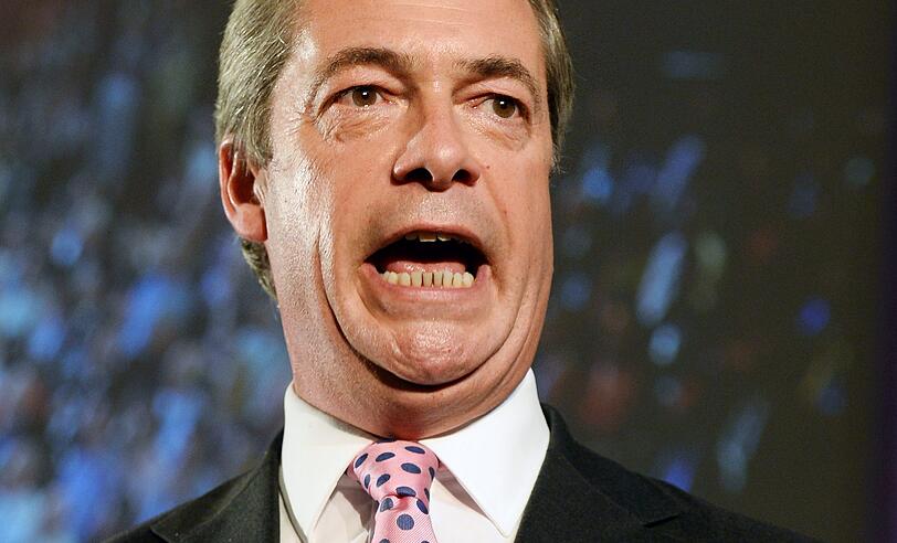 Nigel Farage, Chef der britischen Nationalisten von UKIP, will zwar raus aus der EU, lässt sich aber vom EU-Parlament fürstlich entlohnen.