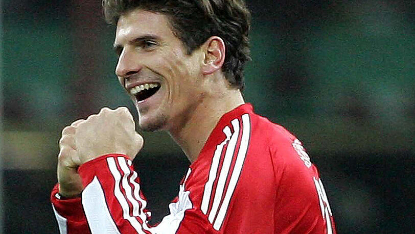 Dafür ist er beim FC Bayern als Stürmer Nummer eins gesetzt. Dafür ist er beim FC Bayern als Stürmer Nummer eins gesetzt.