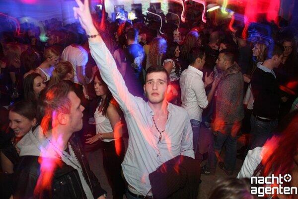 Im Crown's Club ging es am Donnerstag heiß her bei "miSery präsentiert ALEN?s BdayBash". Mehr Bilder unter: www.nachtagenten.de