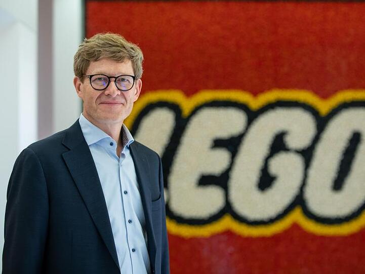 Niels Christiansen, Lego-Geschäftsführer. Foto: Daniel Karmann/dpa