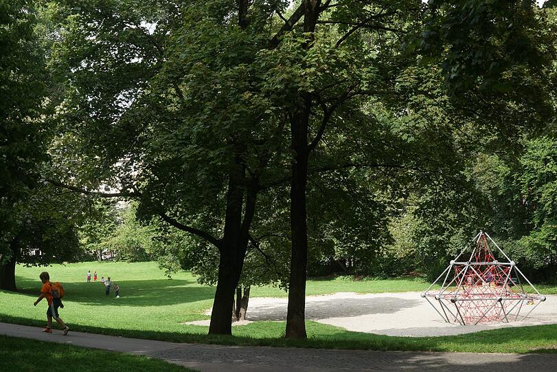 ... halten die Stadtteilpolitiker für keine gute Lösung. Sie wollen sich weiter für die festen WCs einsetzen. Auch in der nächsten Bürgerversammlung sind die Toiletten wieder Thema.