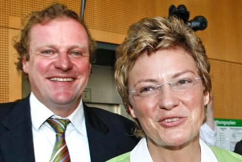 Auf dem Abstellgleis: Monika Hohlmeier mit ihrem Bruder Max.