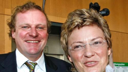 Auf dem Abstellgleis: Monika Hohlmeier mit ihrem Bruder Max. Auf dem Abstellgleis: Monika Hohlmeier mit ihrem Bruder Max.