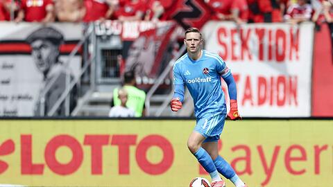 Jan Reichert bleibt auch im DFB-Pokal im N&uuml;rnberger Tor. (Archivbild)