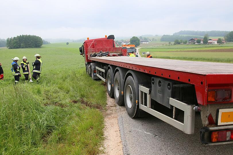 Die Bilder vom schweren Verkehrsunfall auf der MÜ17.