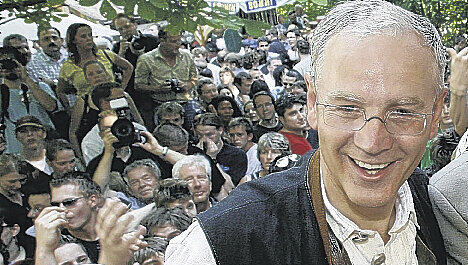 Erlangens Amtsinhaber Siegfried Balleis (CSU) ist seit 1996 Chef im Rathaus und wird es wohl auch nach der OB-Wahl bleiben. Erlangens Amtsinhaber Siegfried Balleis (CSU) ist seit 1996 Chef im Rathaus und wird es wohl auch nach der OB-Wahl bleiben.
