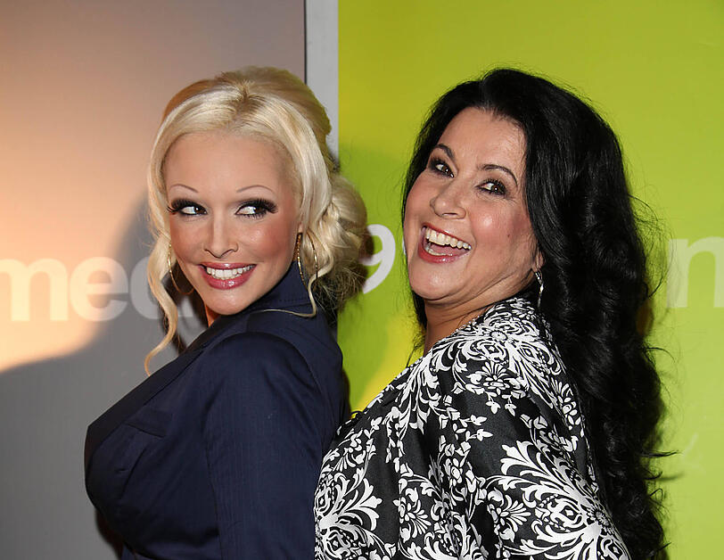 Iris Klein (r.) mit ihrer bekannten Tochter, TV-Blondine Daniela Katzenberger.