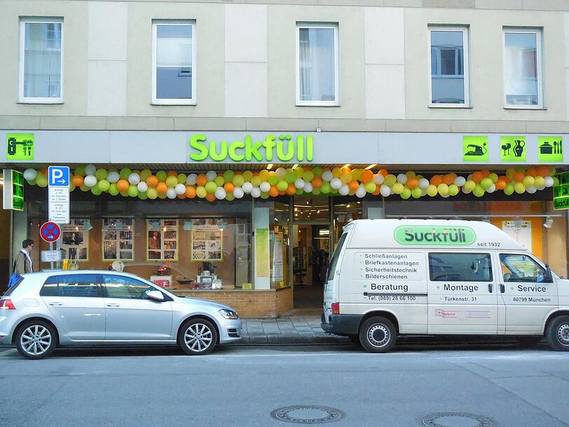 Suckfüll in der Türkenstraße beim 85. Jubiläum. Suckfüll in der Türkenstraße beim 85. Jubiläum.