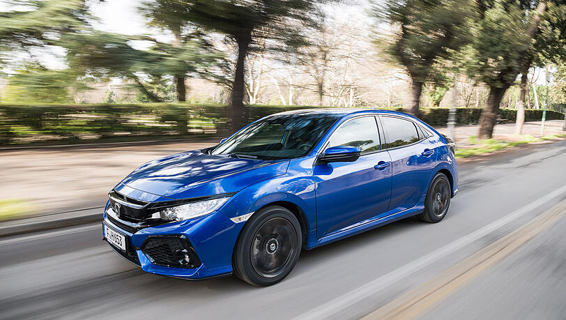 Sparsamer Kompakter im progressiven Design: der neue Honda Civic 1.6 i-DTEC. Sparsamer Kompakter im progressiven Design: der neue Honda Civic 1.6 i-DTEC.