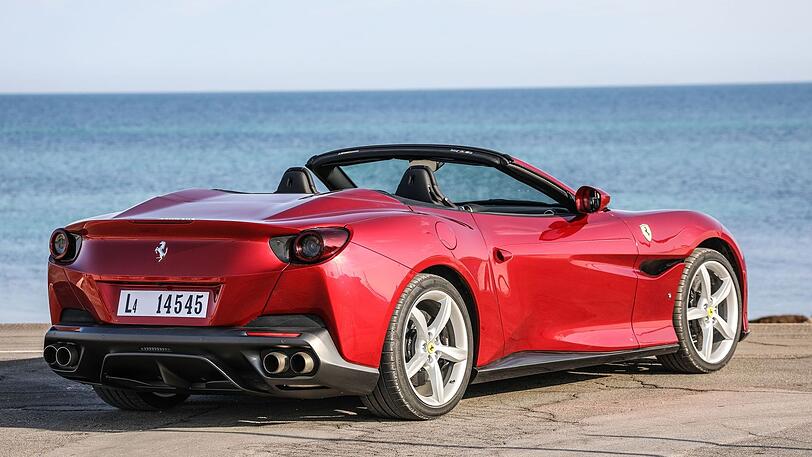 Ein unvergleichliches Fahrerlebnis bietet der Ferrari Portofino laut seiner Erbauer serienmäßig.