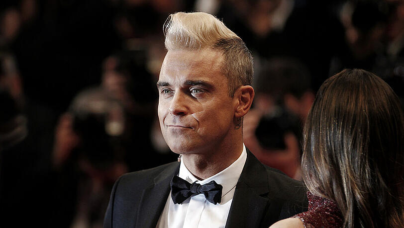 Robbie Williams hat offensichtlich Probleme mit Zahlen. Robbie Williams hat offensichtlich Probleme mit Zahlen.