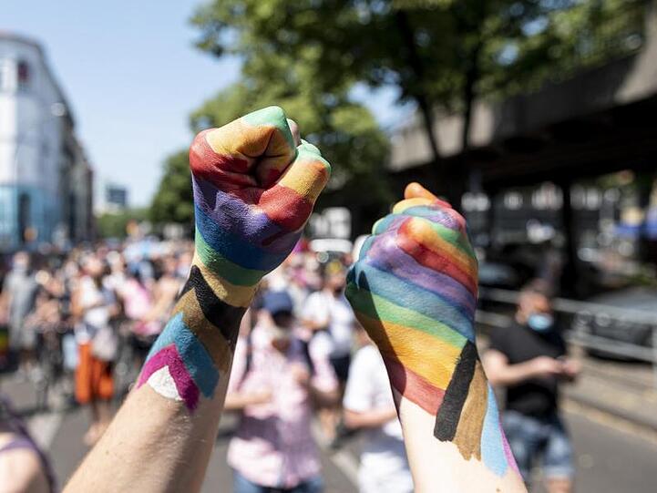 Der große CSD war abgesagt worden. Stattdessen gab es eine Pride-Demo unter Corona-Auflagen.