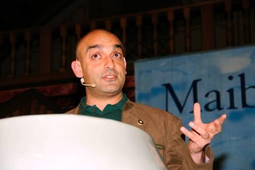 Spitze Zunge: Kabarettist Django Asül.