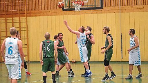 Bald "wegrationalisiert"? Die Basketballer beim Spiel am Sonntag.