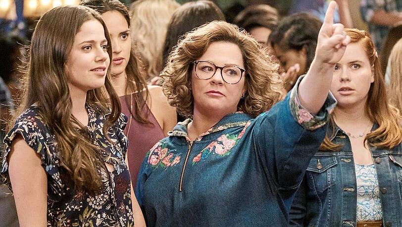 Dass die Mama (Melissa McCarthy) wieder aufs College geht, findet Tochter Maddie (Molly Gordon, l.) nicht berauschend. Dass die Mama (Melissa McCarthy) wieder aufs College geht, findet Tochter Maddie (Molly Gordon, l.) nicht berauschend.