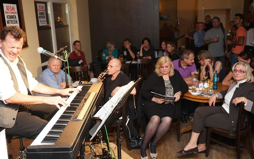 Harry Kulzer im AZ-Café: Die Bilder vom musikalischen Auftritt