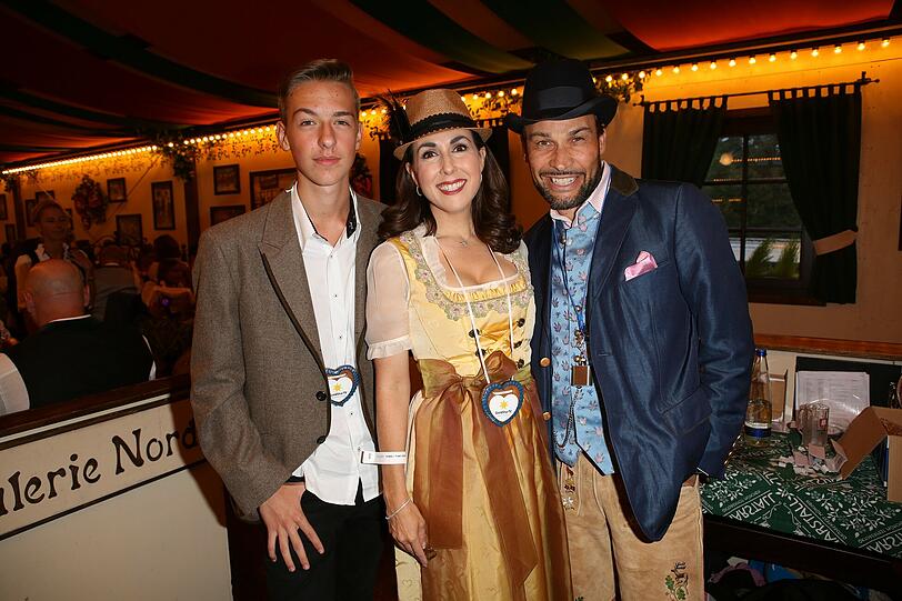 Alexander-Klaus Stecher mit Ehefrau Judith Williams und Sohn Vincent