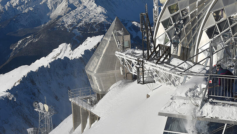 An der Zugspitze wurden in der letzten Nacht minus 30,5 Grad gemessen. An der Zugspitze wurden in der letzten Nacht minus 30,5 Grad gemessen.