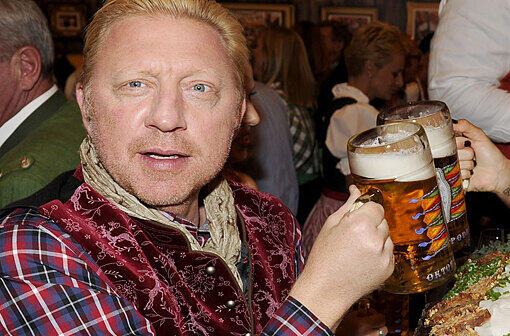 Boris Becker: So feiert die Tennis-Legende auf dem Oktoberfest 2013 mit seiner Familie. Die Bilder...