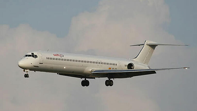 Eine McDonnell Douglas der Gesellschaft Swiftair: Wie das spanische Unternehmen erklärte, handelt es sich um eine Maschine des Typs MD83, die für die algerische Airline im Einsatz ist. Eine McDonnell Douglas der Gesellschaft Swiftair: Wie das spanische Unternehmen erklärte, handelt es sich um eine Maschine des Typs MD83, die für die algerische Airline im Einsatz ist.