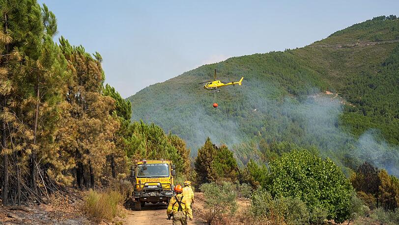 In Las Hurdes in der spanischen Region Cáceres konnte ein größerer Waldbrand nach mehreren Tagen unter Kontrolle gebracht werden.
