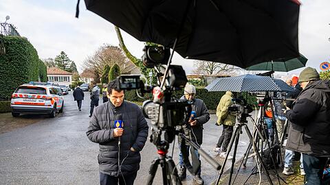 Mehr als drei Stunden verhandeln Vertreter aus Washington und Teheran.