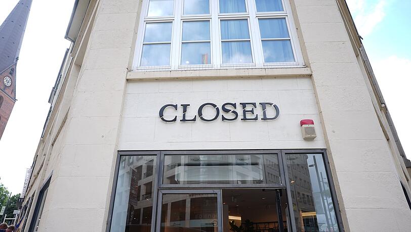 Ein Geschäft der Modemarke Closed in der Hamburger Innenstadt.